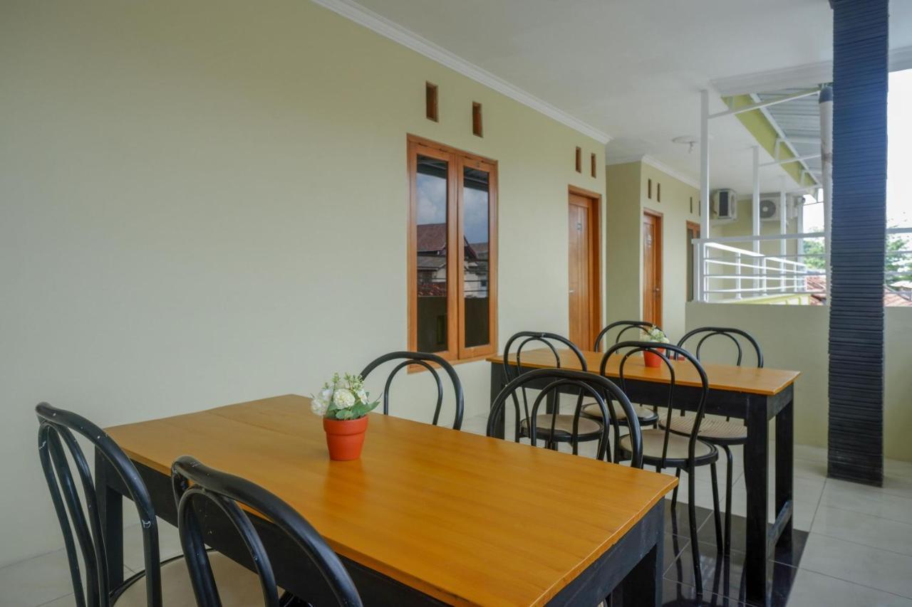 Reddoorz At Pakuncen Malioboro Yogyakarta Hotel Exterior photo